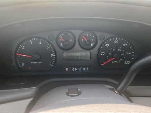 Used 2007 Ford Taurus SE FWD image 17