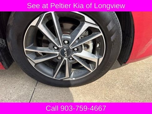 Used 2024 Kia Forte LXS FWD image 4
