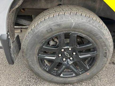 Used 2024 Chevrolet Silverado 1500 RST AWD/4WD image 7