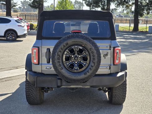 Certified 2023 Ford Bronco Wildtrak image 5