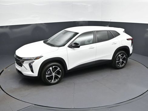 New 2026 Chevrolet Trax RS FWD image 27