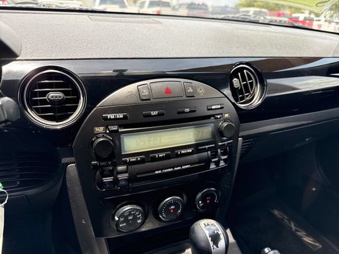 Used 2008 MAZDA MX-5 Miata Touring RWD image 18