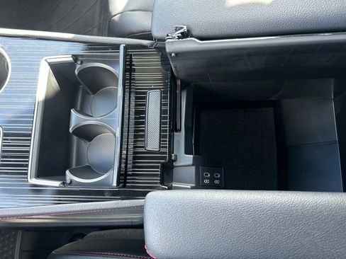 New 2026 Toyota Sienna XSE image 23