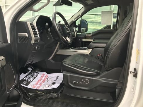 Used 2017 Ford F350 Lariat w/ Lariat Ultimate Package image 6
