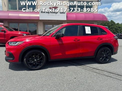 Used 2023 Honda HR-V Sport image 3