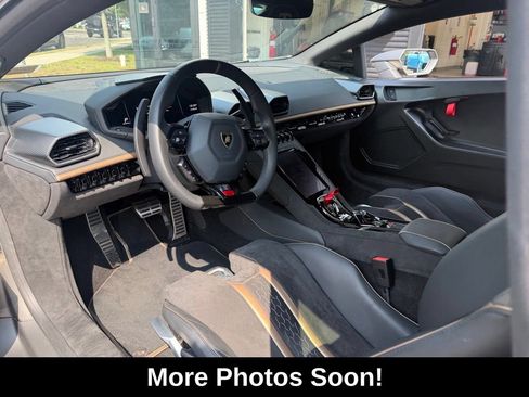 Used 2023 Lamborghini Huracan Tecnica RWD image 5