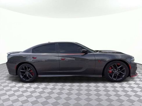 Used 2022 Dodge Charger R/T w/ Plus Group RWD image 3