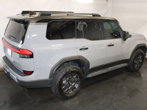 Used 2025 Lexus GX 550 AWD/4WD image 4