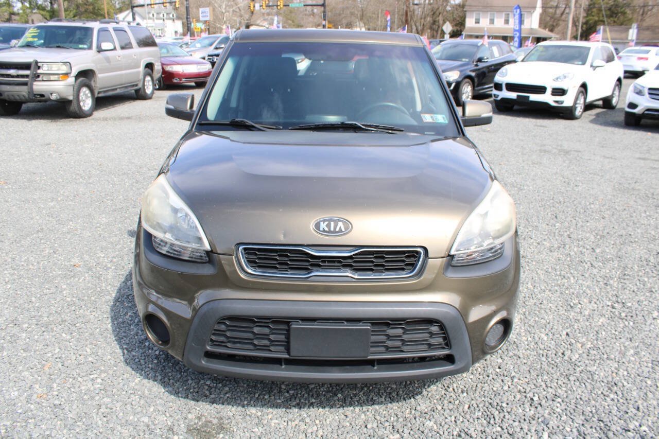 Used 2012 Kia Soul + FWD image 3