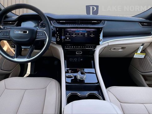 New 2026 Jeep Grand Cherokee L Limited image 10