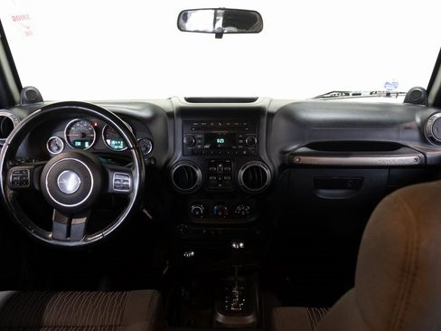 Used 2012 Jeep Wrangler Unlimited Sport image 23