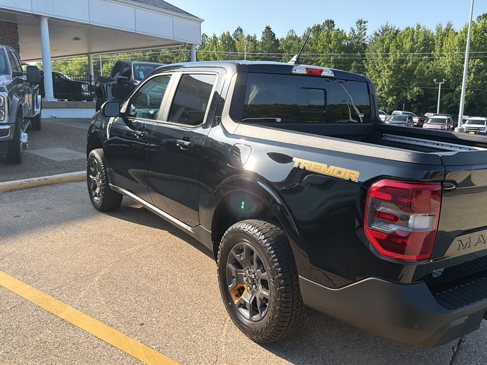 Used 2024 Ford Maverick Tremor w/ Tremor Off-Road Package AWD/4WD image 6