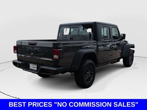 New 2026 Jeep Gladiator Sport AWD/4WD image 3