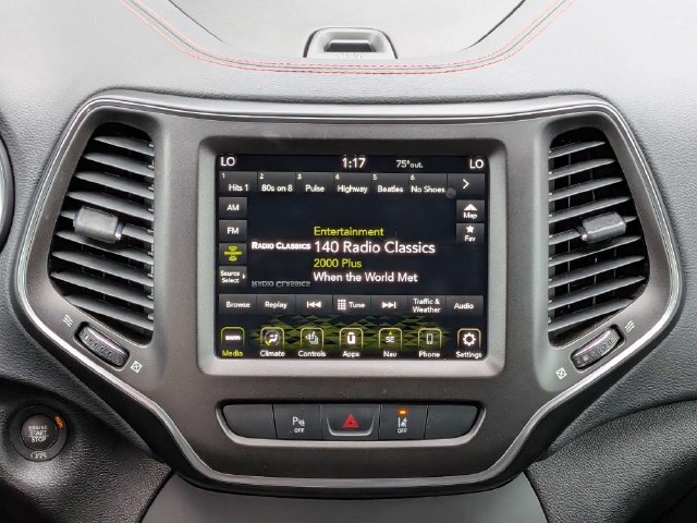 Used 2022 Jeep Cherokee Trailhawk w/ Sun, Sound & Nav Group AWD/4WD image 20