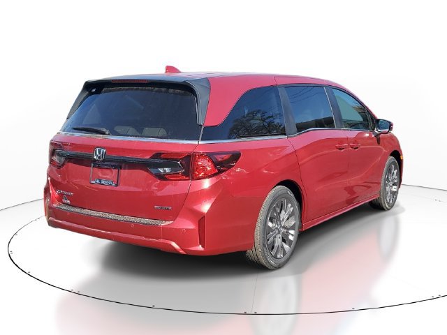 New 2027 Honda Odyssey Touring image 4