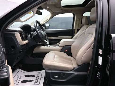 Used 2024 Ford Expedition Max Limited RWD image 9