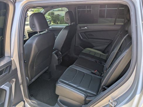 Used 2021 Volkswagen Tiguan SEL Premium R-Line AWD/4WD image 25