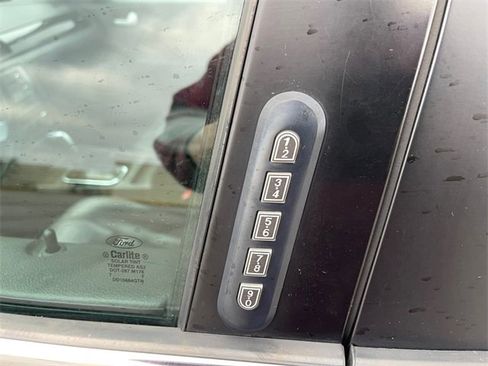 Used 2008 Mercury Sable Premier image 18