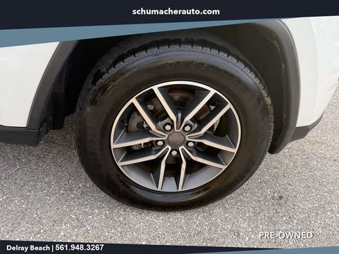 Used 2020 Jeep Grand Cherokee Limited AWD/4WD image 20