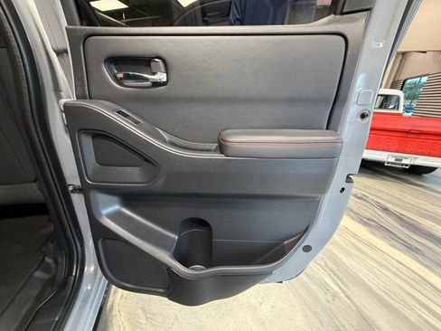 Used 2022 Nissan Frontier PRO-4X w/ Off-Road Protection Package AWD/4WD image 44