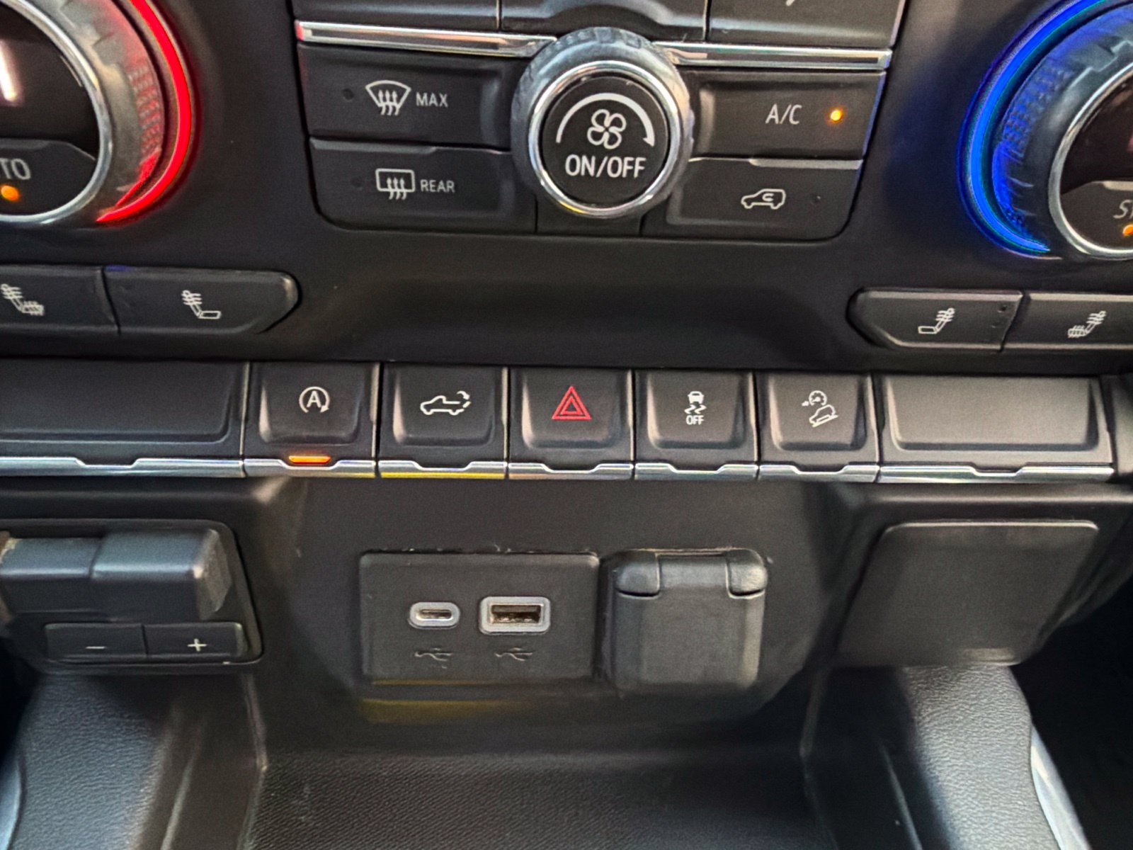 Used 2020 Chevrolet Silverado 1500 RST AWD/4WD image 26