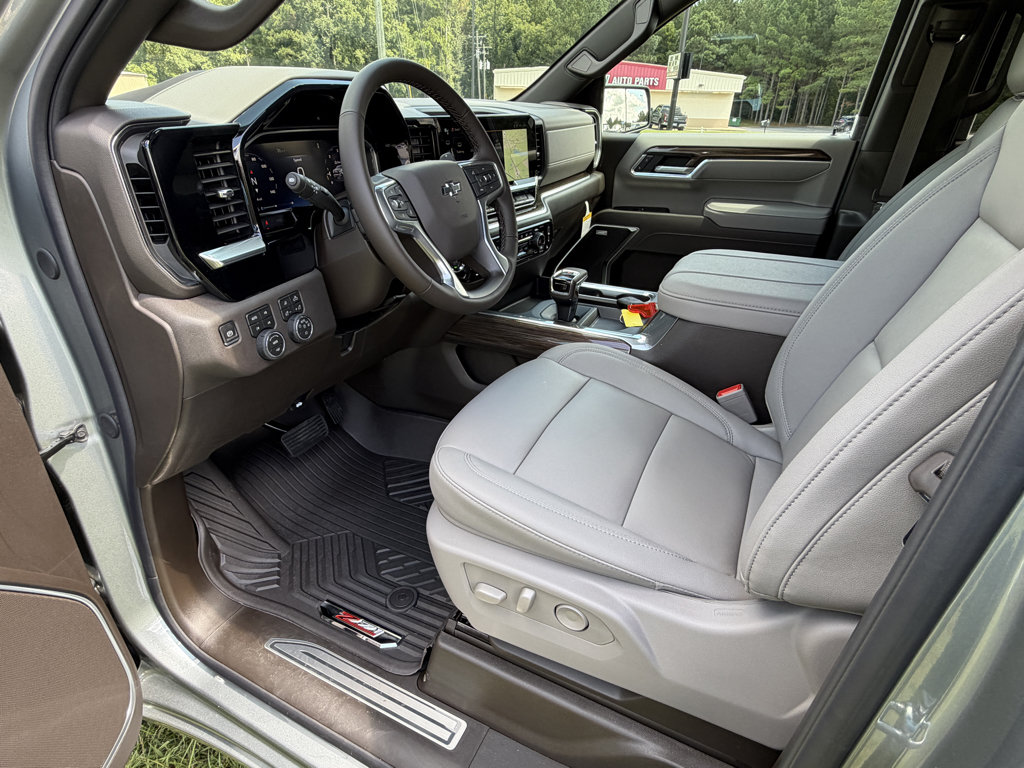 New 2026 Chevrolet Silverado 1500 RST AWD/4WD image 16