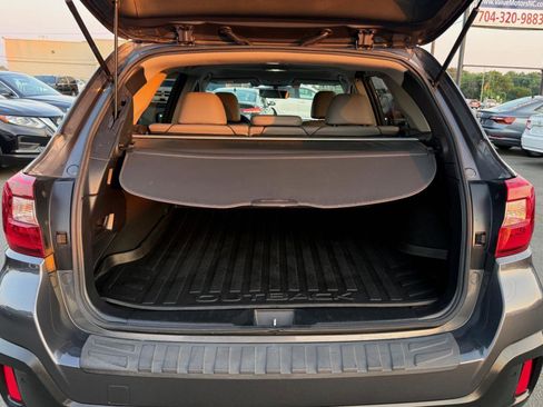 Used 2019 Subaru Outback 2.5i Limited w/ Popular Package #2 AWD/4WD image 10