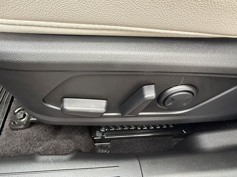 Used 2025 Hyundai Tucson Limited image 41