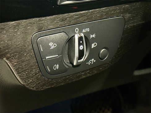 Used 2017 Audi Q7 3.0T Premium Plus w/ Premium Plus Package image 10