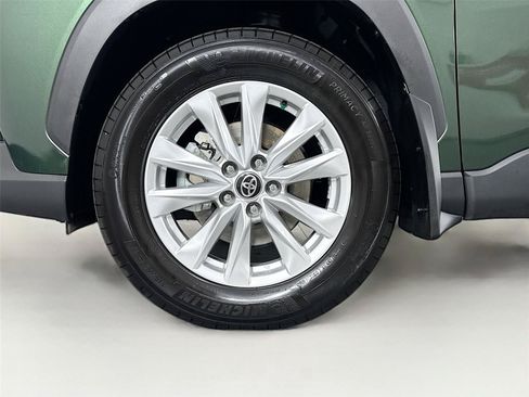 Certified 2024 Toyota Corolla Cross LE FWD image 42