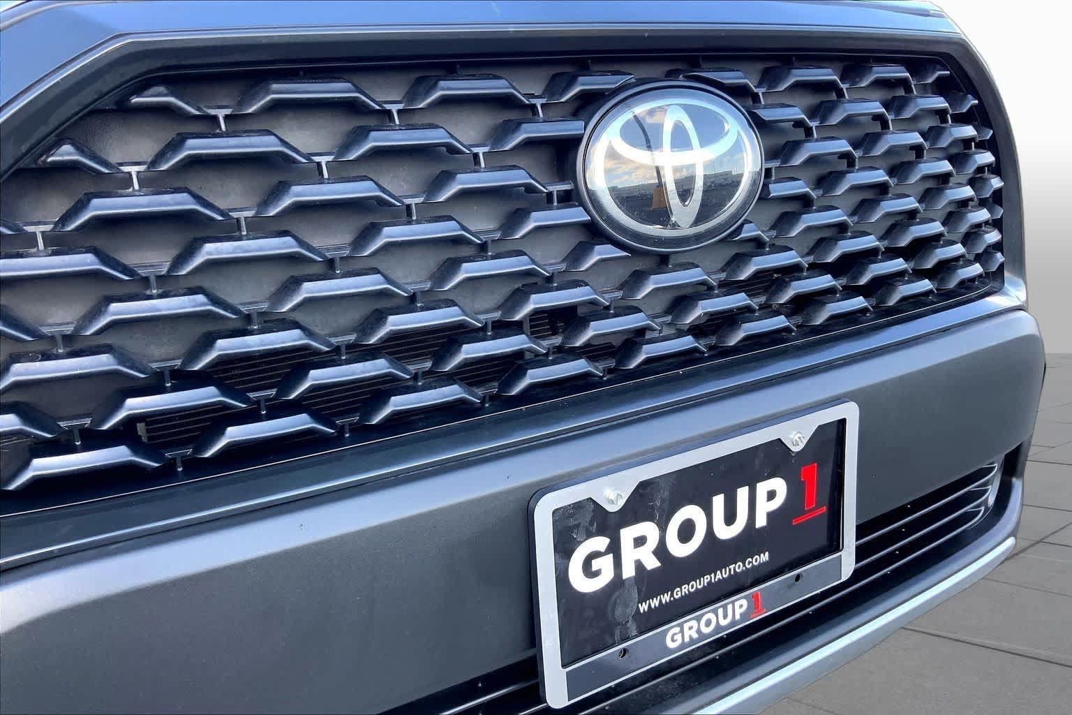Used 2024 Toyota Corolla Cross LE FWD image 29