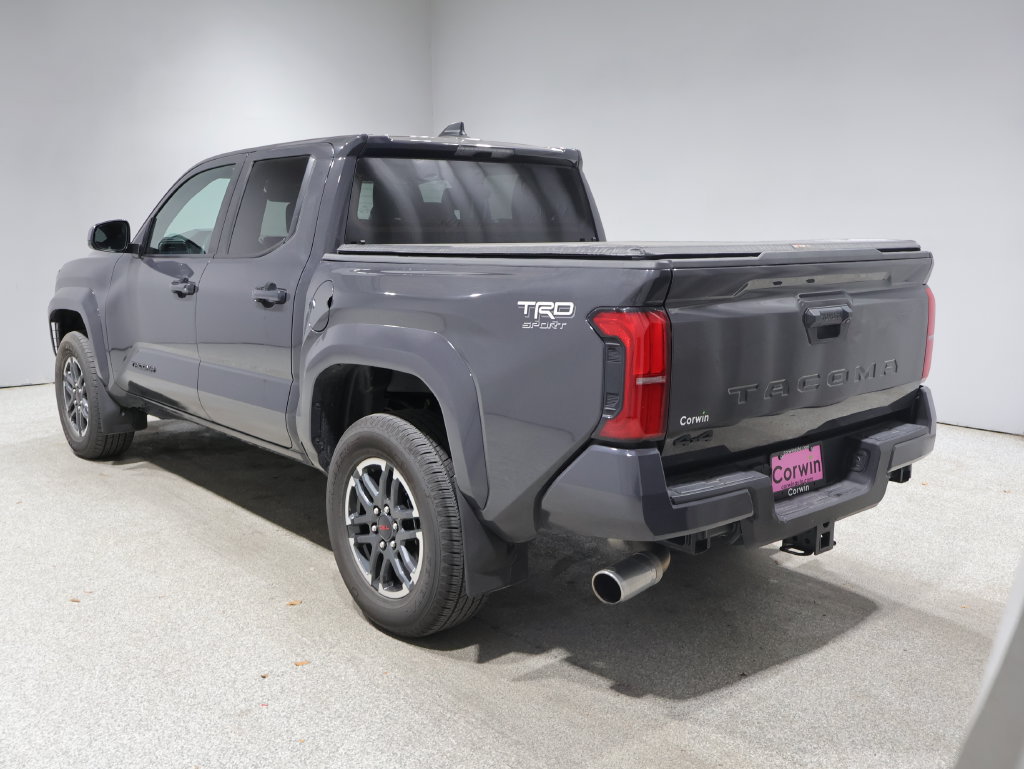 Used 2025 Toyota Tacoma TRD Sport AWD/4WD image 5