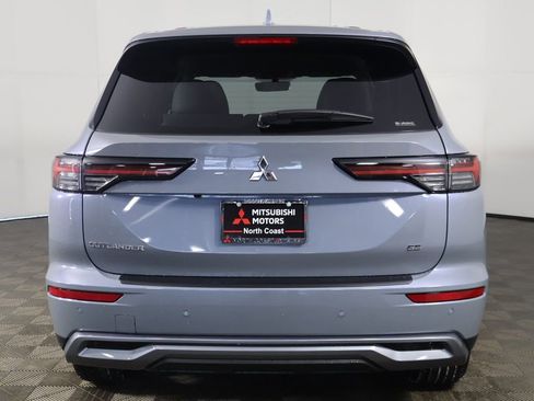 New 2026 Mitsubishi Outlander SE AWD/4WD image 14