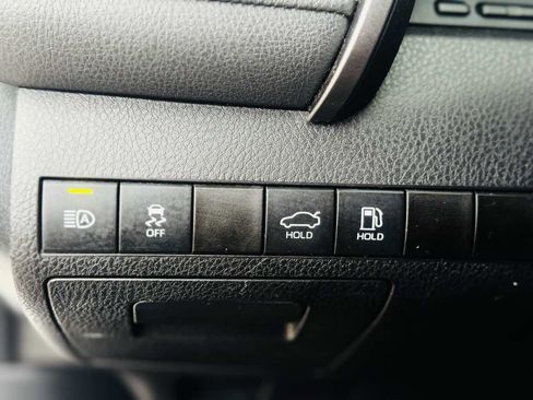 Used 2021 Toyota Camry SE image 29