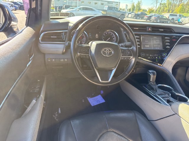 Used 2018 Toyota Camry XLE FWD image 18