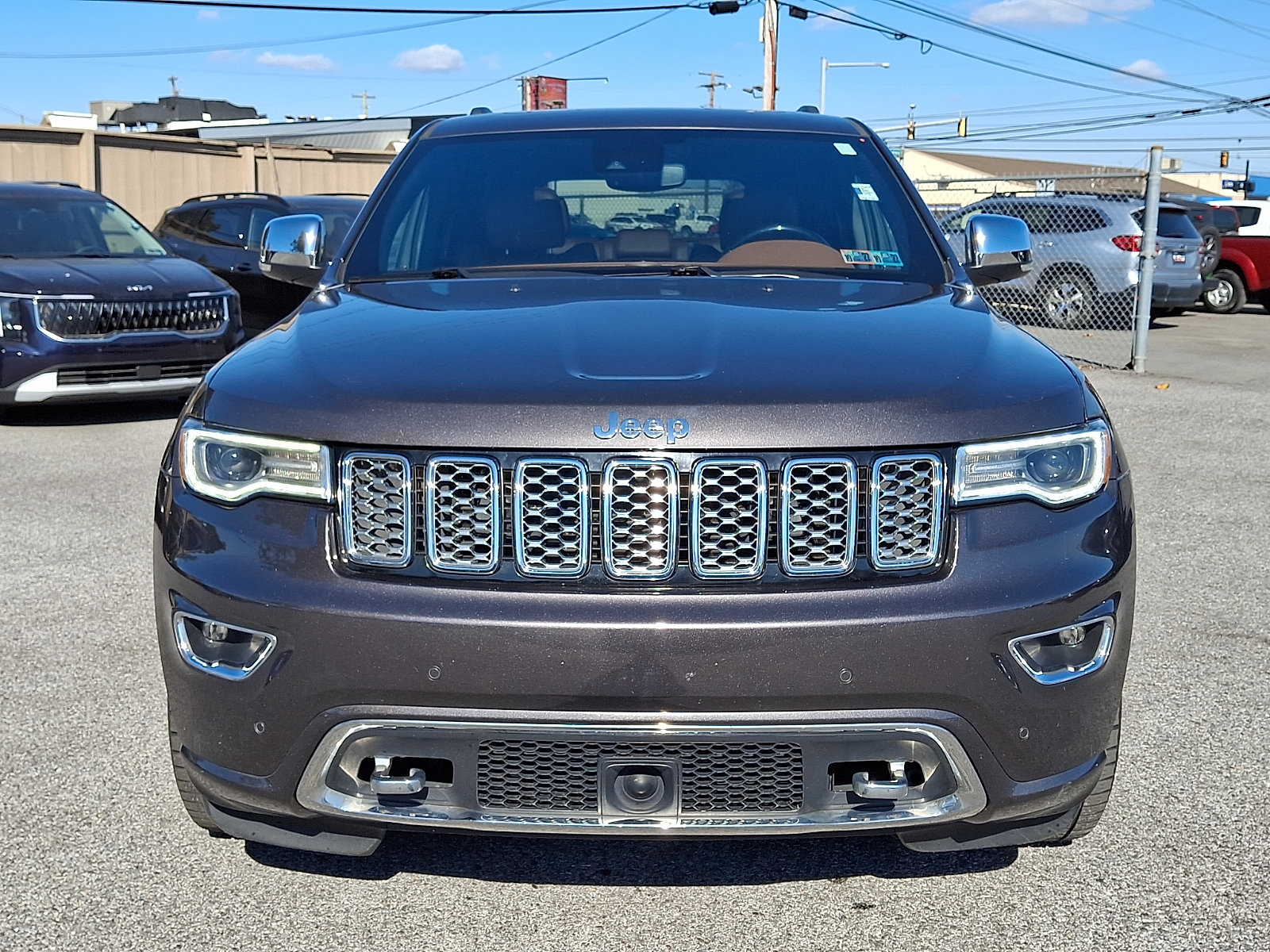 Used 2021 Jeep Grand Cherokee Overland AWD/4WD image 2