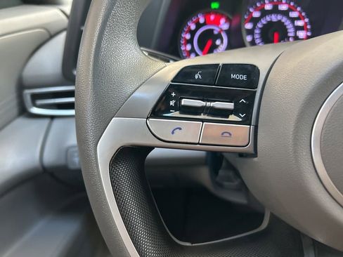 Used 2022 Hyundai Elantra SEL FWD image 44