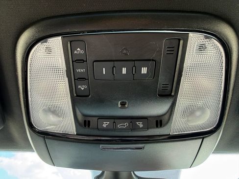 Used 2023 Dodge Durango R/T AWD/4WD image 39