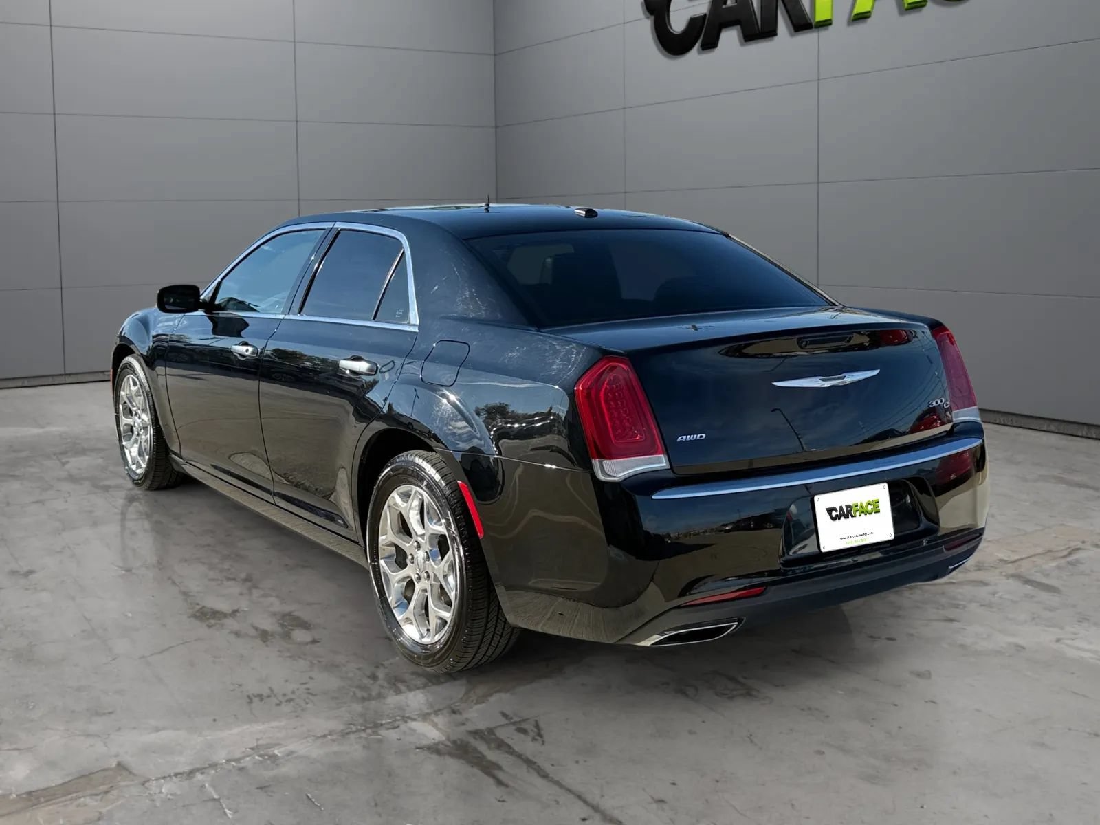 Used 2017 Chrysler 300 C Platinum AWD/4WD image 8
