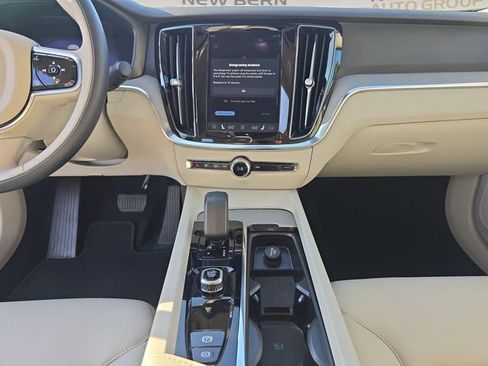 Certified 2025 Volvo S60 B5 Plus FWD image 11