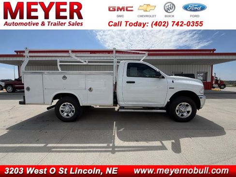 Used 2018 RAM 3500 Tradesman w/ Chrome Appearance Group RWD image 1