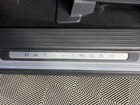 Certified 2024 Nissan Pathfinder Platinum AWD/4WD image 20