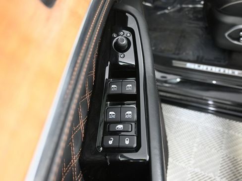 Used 2021 Jeep Grand Cherokee L Summit image 20