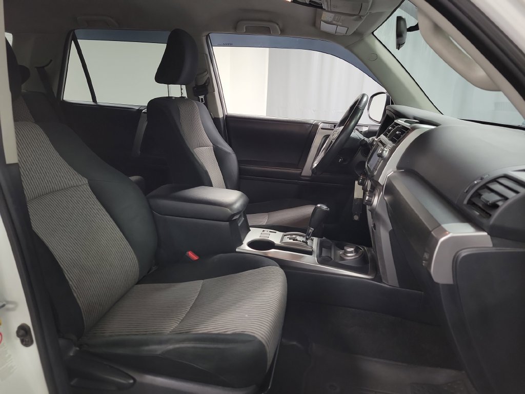 Used 2018 Toyota 4Runner SR5 w/ Wilderness Package AWD/4WD image 27
