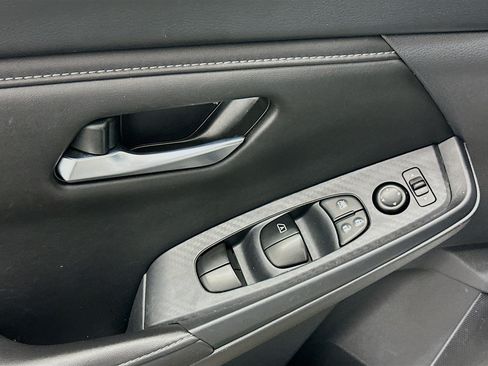 Used 2025 Nissan Sentra SV w/ All-Weather Package FWD image 15