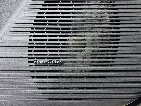 New 2026 Subaru Outback Limited XT image 18