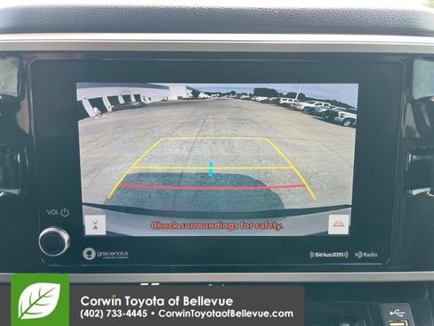 Used 2022 Toyota Tundra SR5 w/ SR5 Convenience Package AWD/4WD image 13