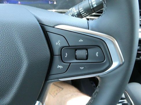 New 2026 Chevrolet Trax LT w/ LT Convenience Package FWD image 20