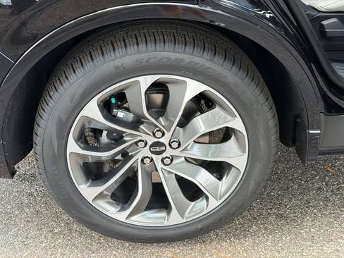 New 2026 Lincoln Aviator 2WD w/ Jet Appearance Package image 17
