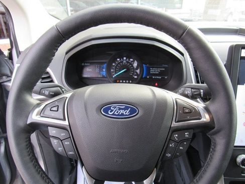 Used 2024 Ford Edge SEL w/ Convenience Package AWD/4WD image 12